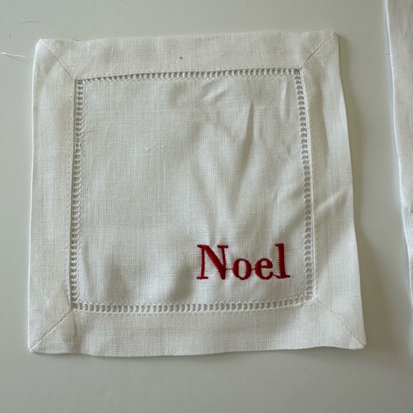 Embroidered cocktail napkins, set of 4, color red, size 6x6 - Picture 4 of 7